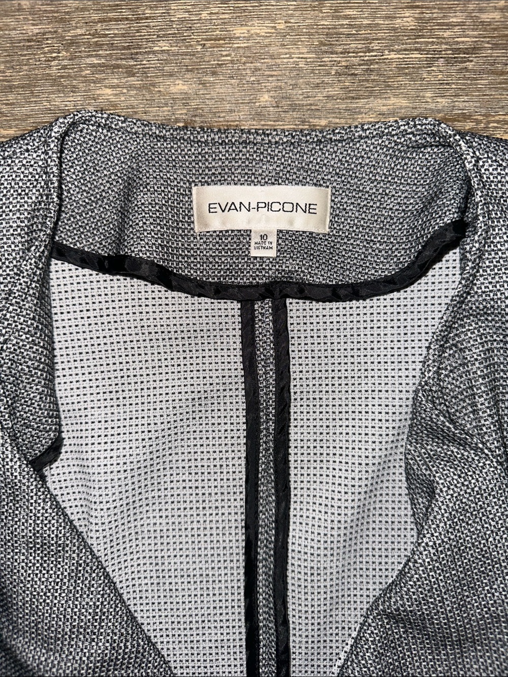 Evan Picone Gray Textured Open Cardigan - Picture 2 of 5